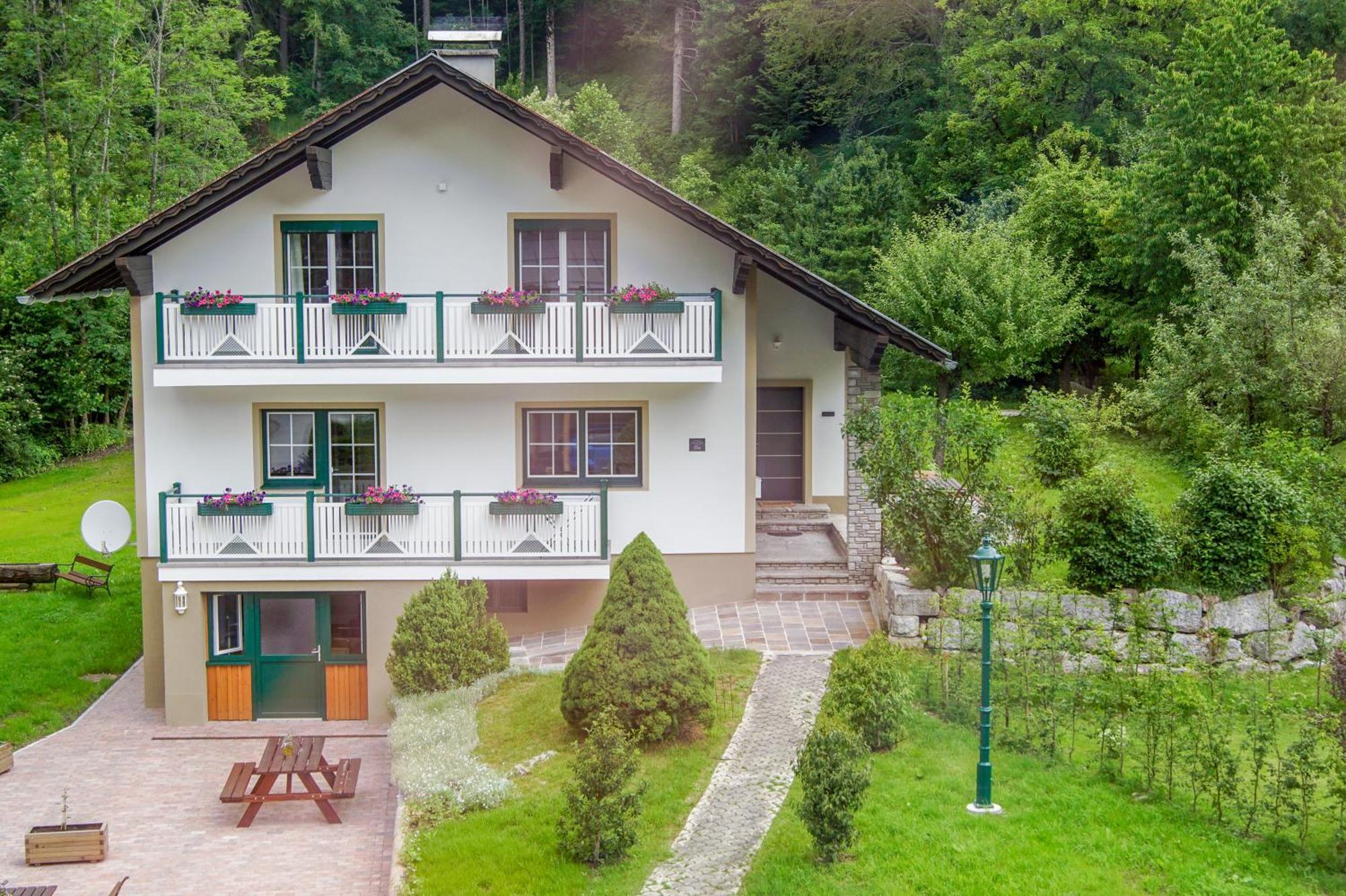 Waldruhe - Bett, Fruehstueck & Ein Laecheln Bad Aussee Exterior foto