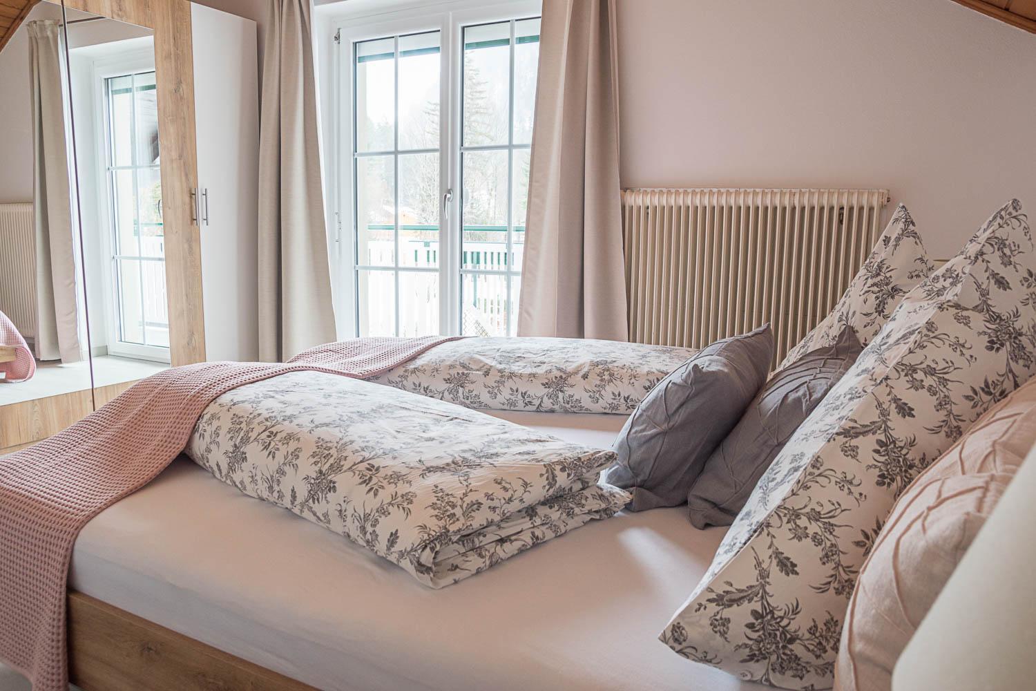 Waldruhe - Bett, Fruehstueck & Ein Laecheln Bad Aussee Exterior foto