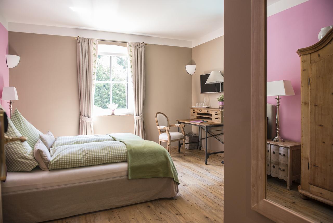 Waldruhe - Bett, Fruehstueck & Ein Laecheln Bad Aussee Exterior foto