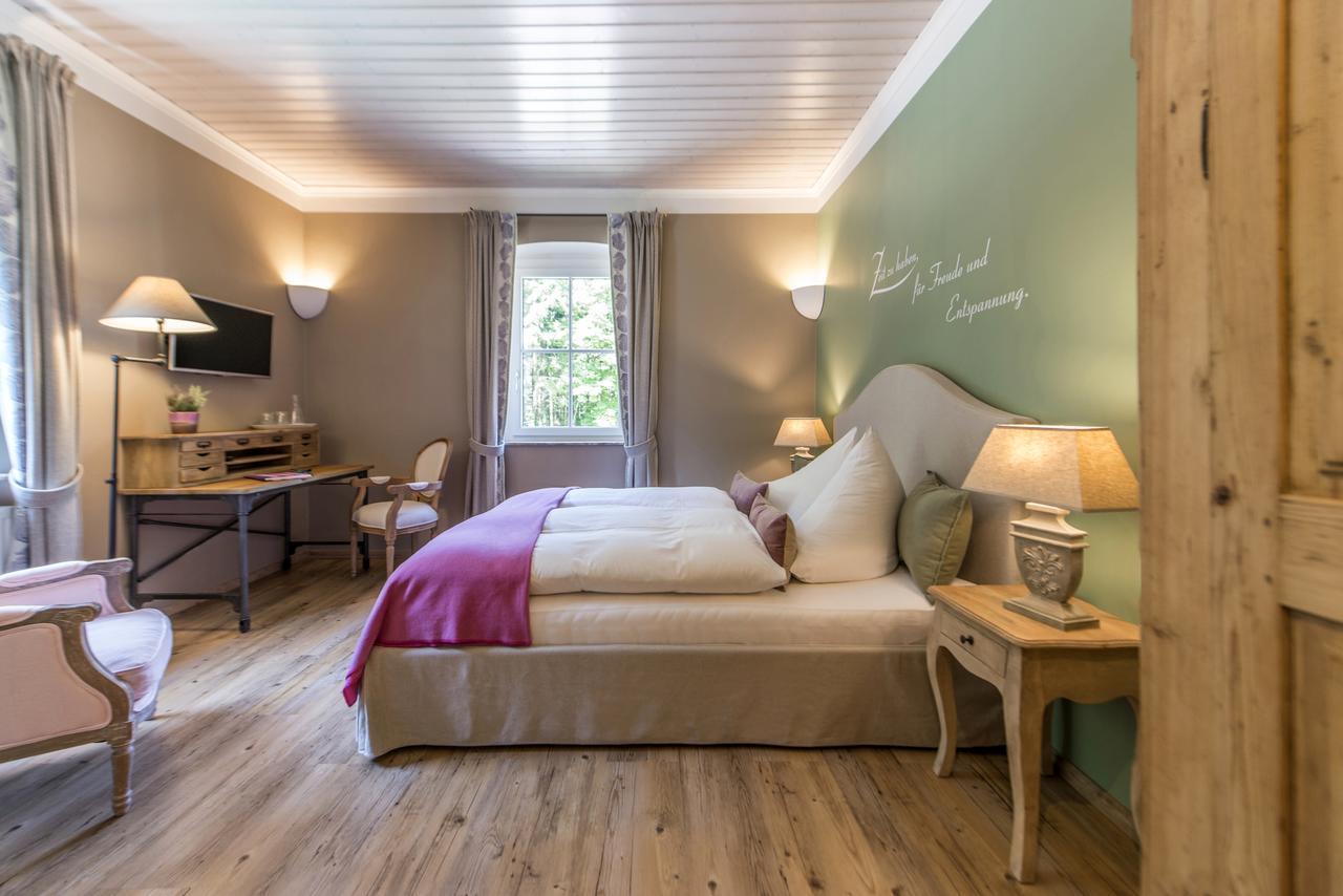 Waldruhe - Bett, Fruehstueck & Ein Laecheln Bad Aussee Exterior foto